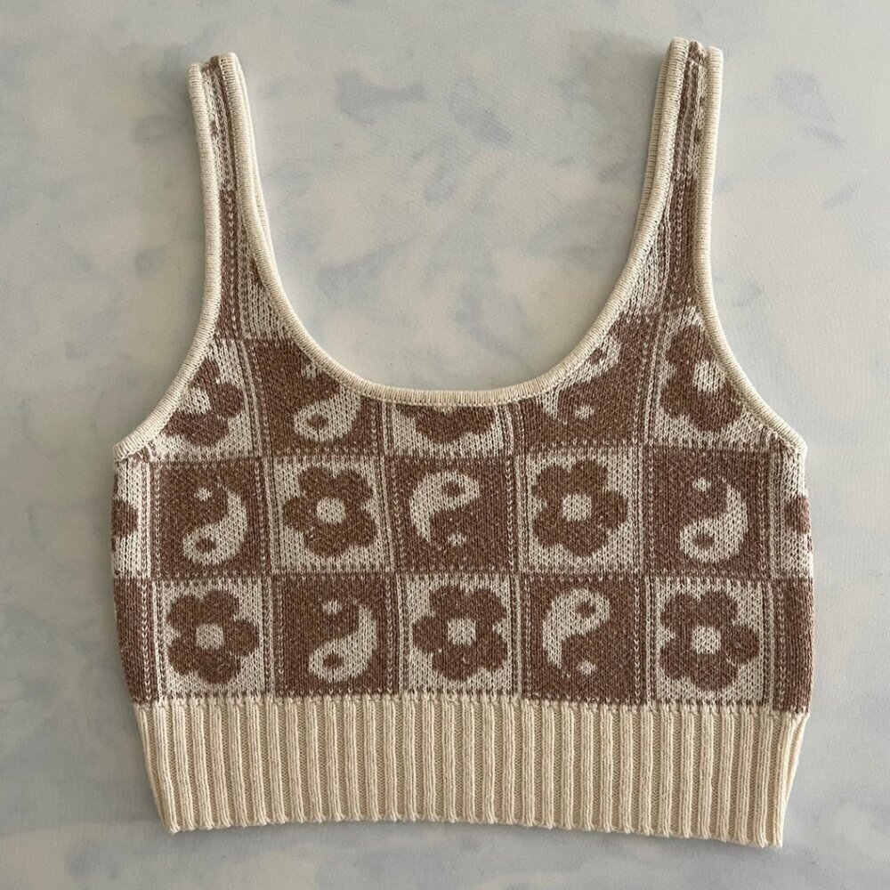American Eagle Retro Flower Knit Cropped Tank Top